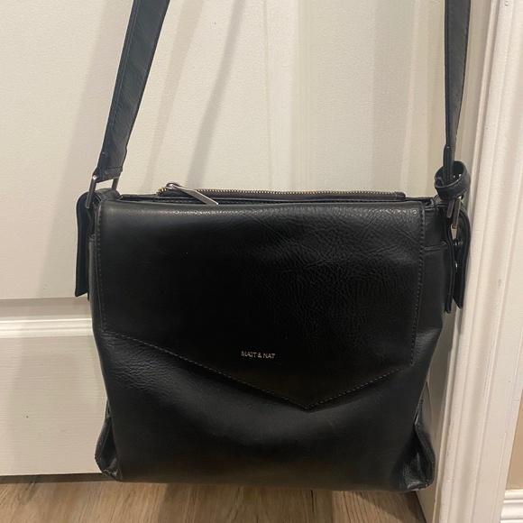 Matt and Nat purse - Picture 1 of 2